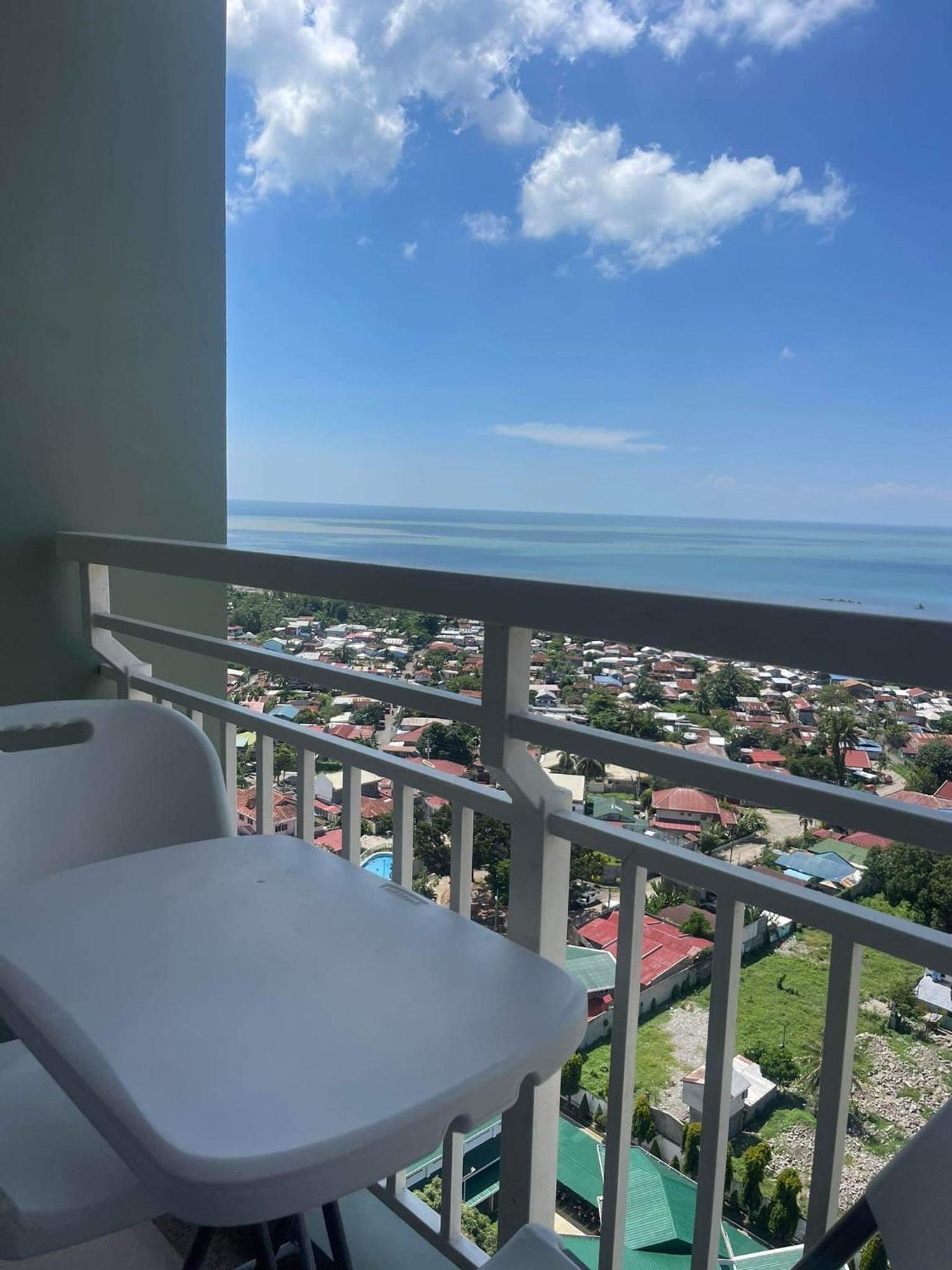 Verdon Parc Davao City With Balcony By Darpm Zewnętrze zdjęcie