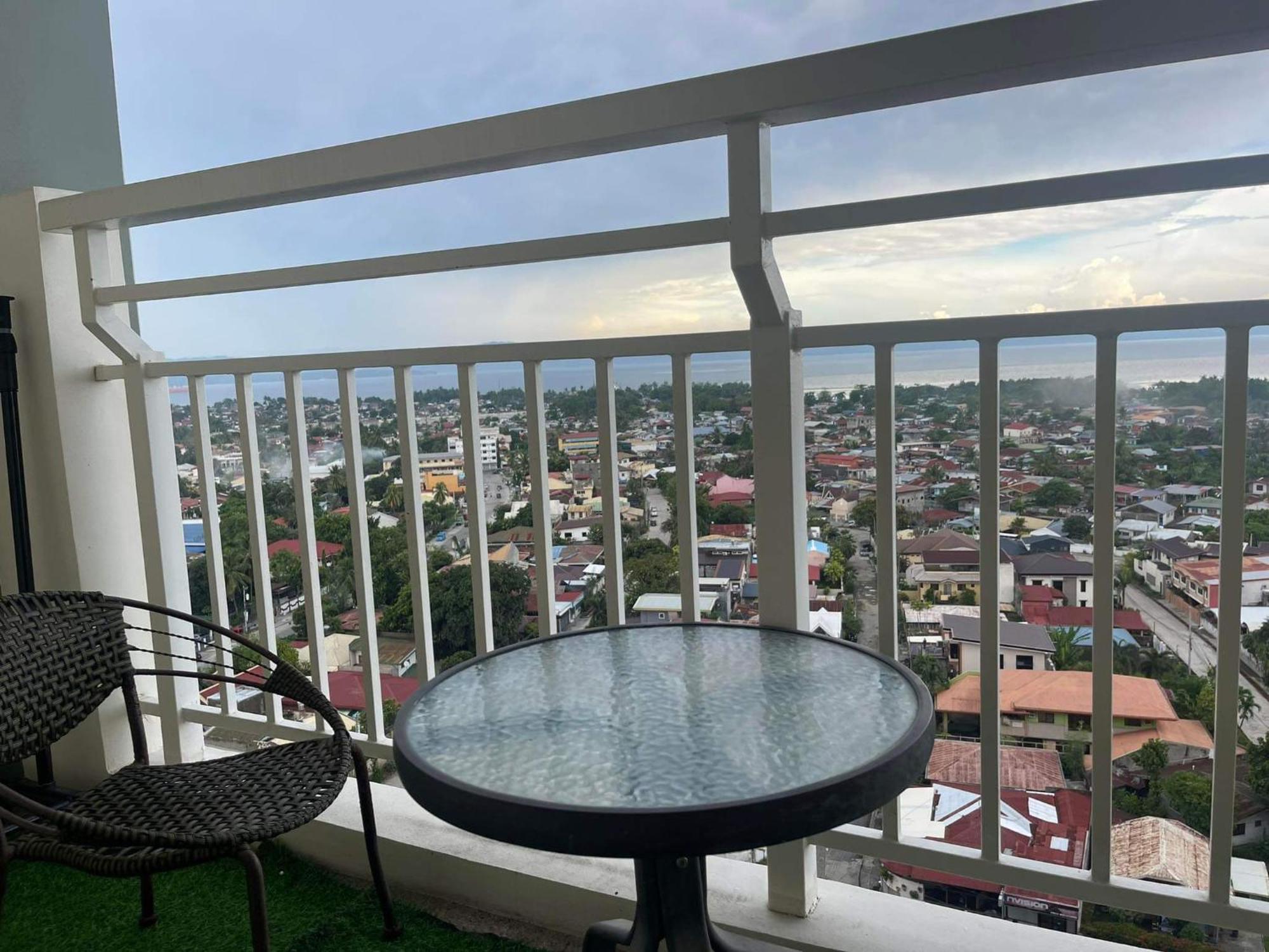 Verdon Parc Davao City With Balcony By Darpm Zewnętrze zdjęcie